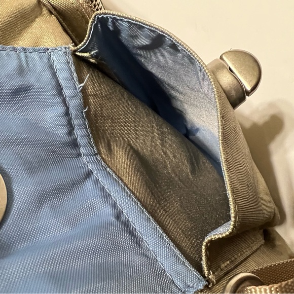 Baggallini Gold Crossbody Purse with Pockets - Picture 11 of 13